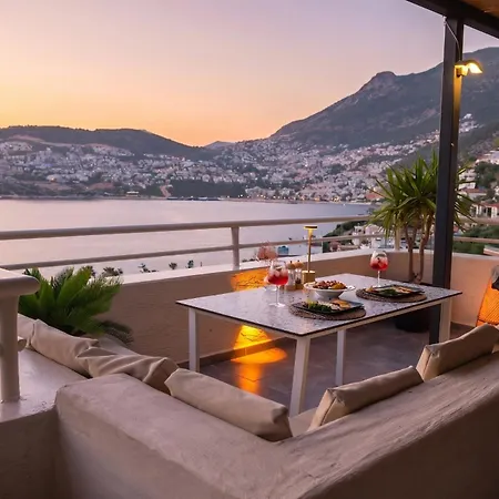 Kalkan Ayapa 호텔 *